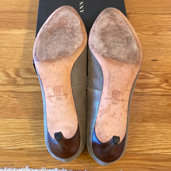 Ann Taylor Perfect Kitten Heels, Forest Moss, 7.5 M - Picture 3 of 5